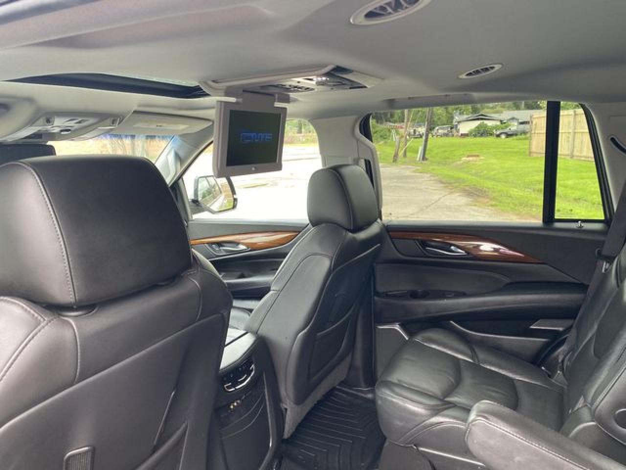 2016 Cadillac Escalade VIN 1GYS3CKJ9GR439446 photo 8
