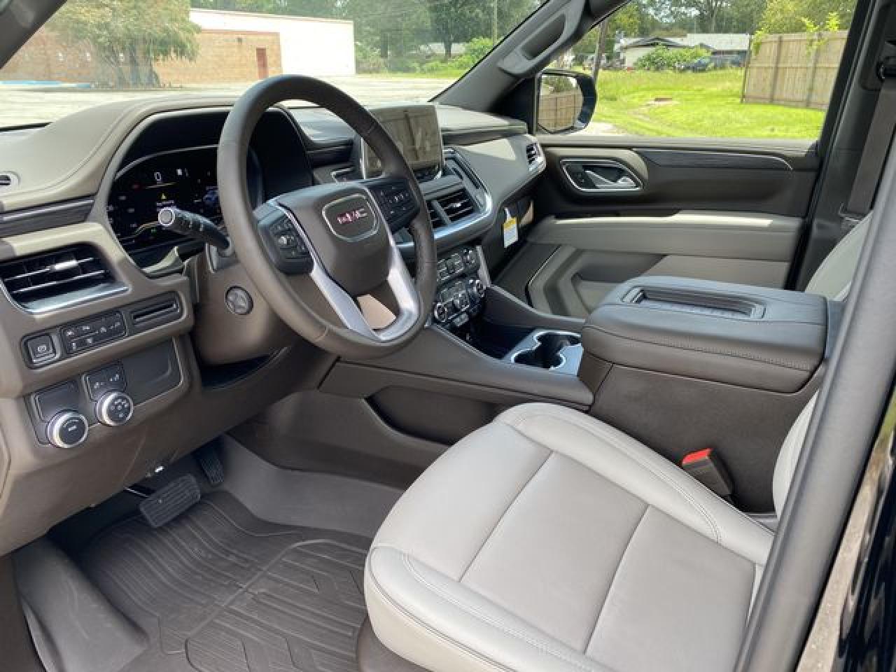 2022 GMC Yukon VIN 1GKS1BKD9NR281675 photo 9