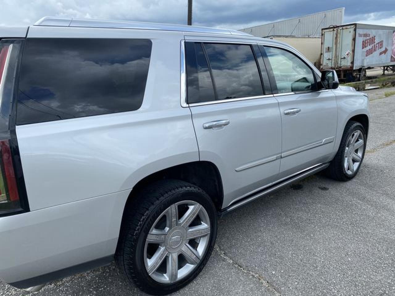 2016 Cadillac Escalade VIN 1GYS3CKJ9GR439446 photo 5