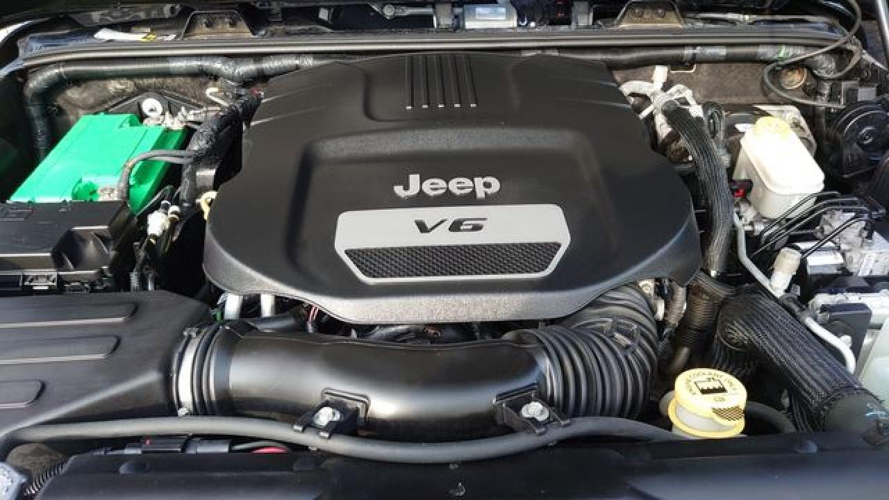 2016 Jeep Wrangler unlimited VIN 1C4BJWDG2GL177500 photo 11