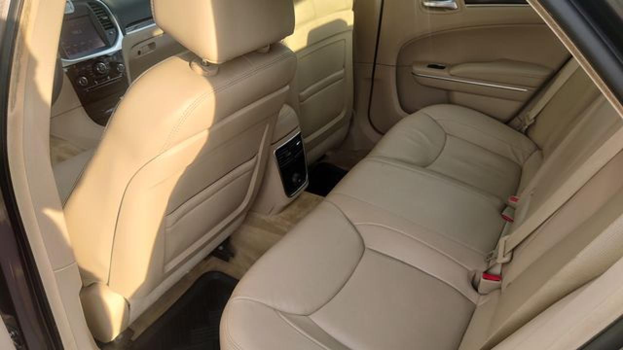 2013 Chrysler 300 VIN 2C3CCAAG2DH647480 photo 10