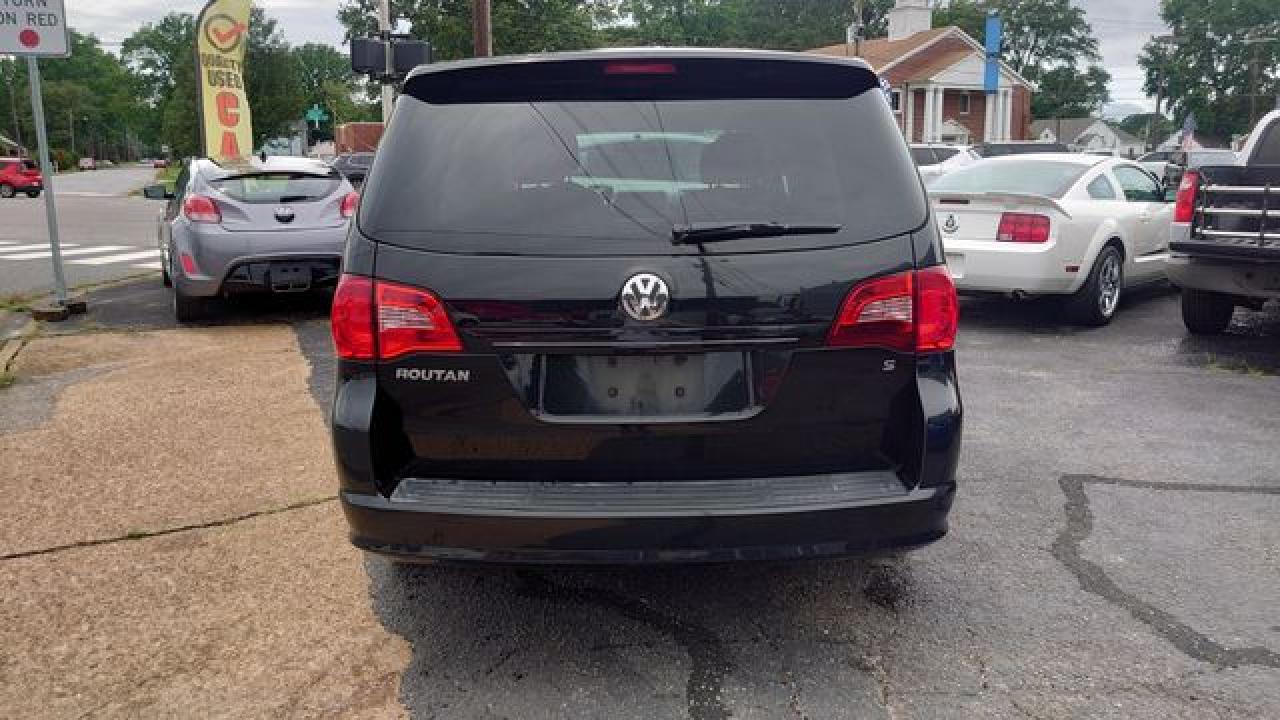 2012 Volkswagen Routan VIN 2C4RVAAG7CR293819 photo 4