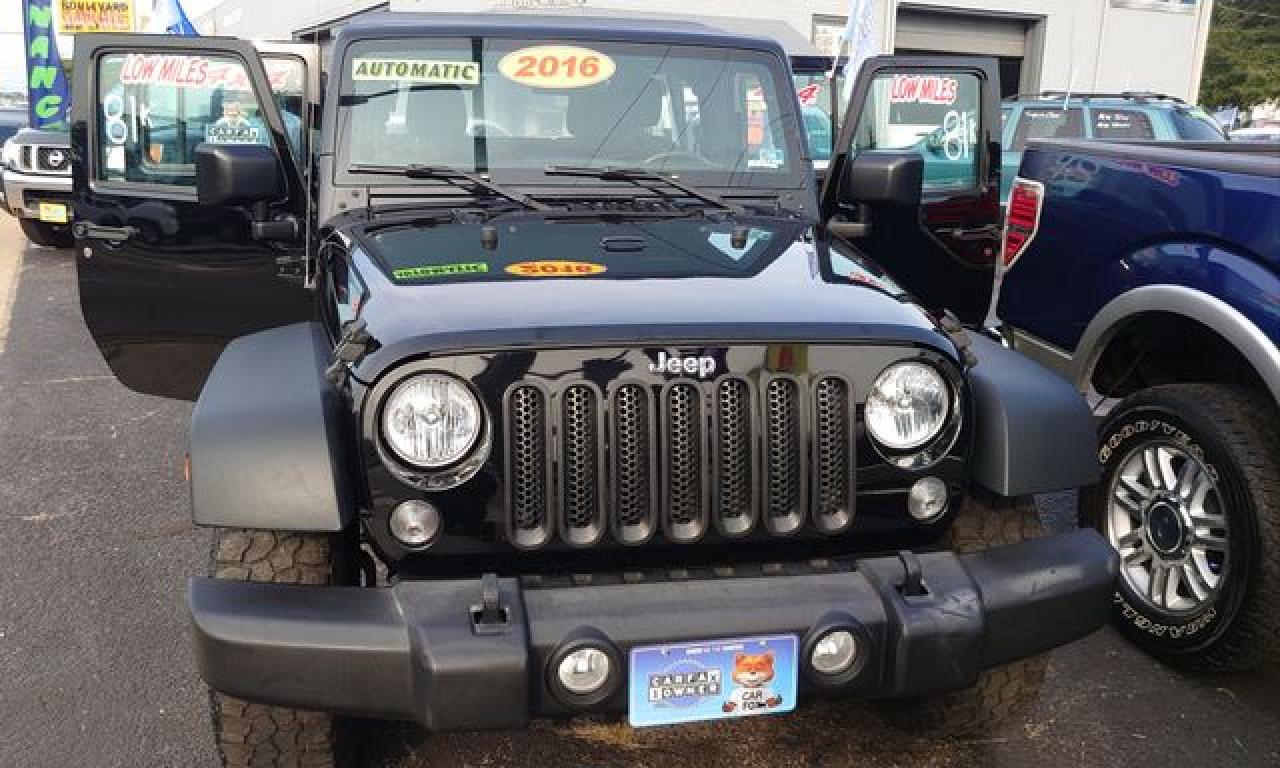 2016 Jeep Wrangler unlimited VIN 1C4BJWDG2GL177500 photo 2