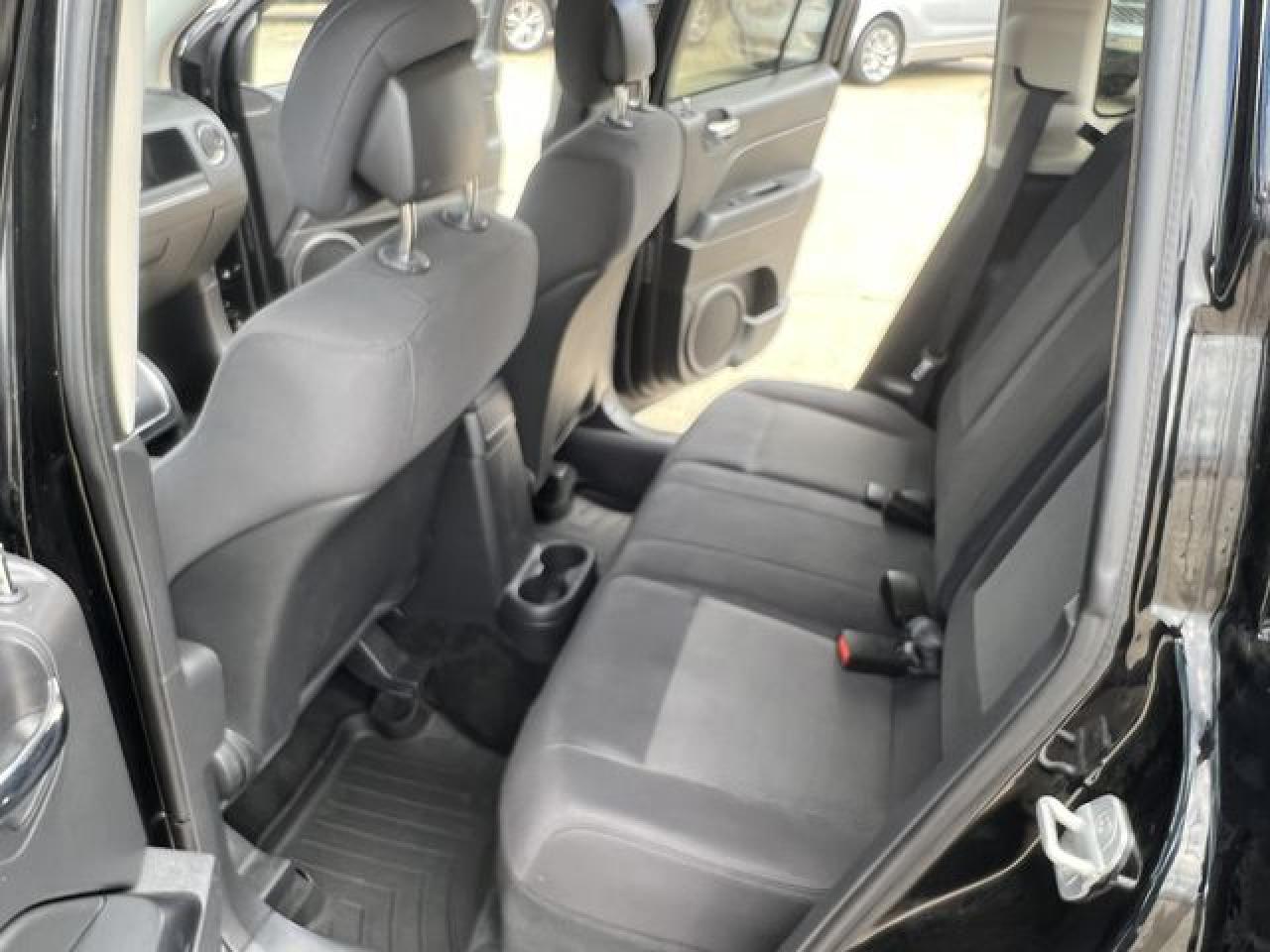 2012 Jeep Compass VIN 1C4NJDBB6CD661926 photo 8