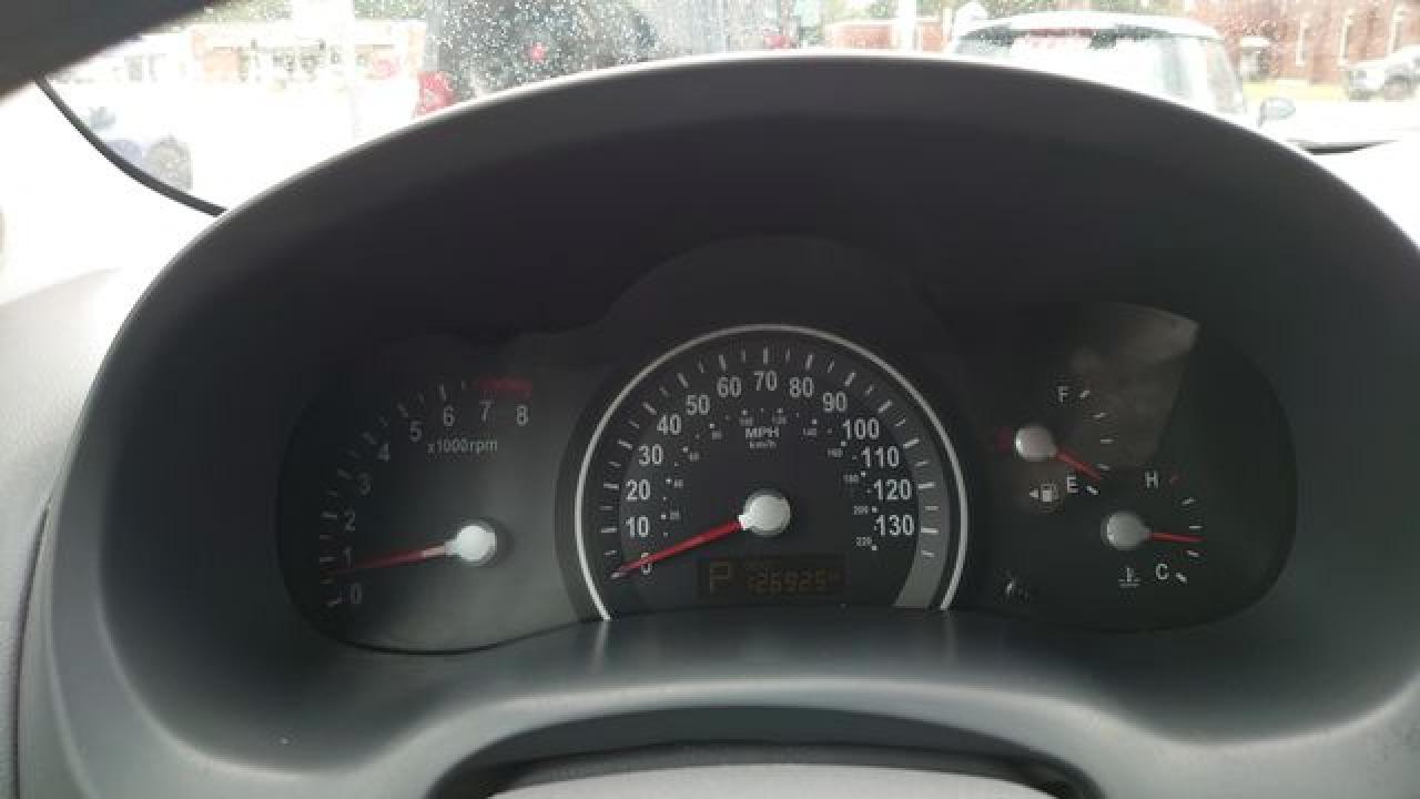 2012 Kia Sedona lx VIN KNDMG4C75C6458258 photo 12