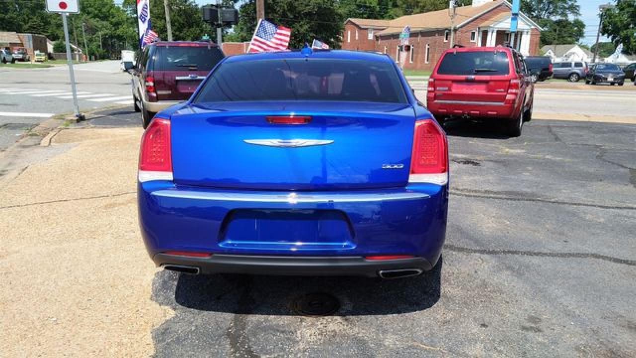 2018 Chrysler 300 VIN 2C3CCAAG5JH191244 photo 11