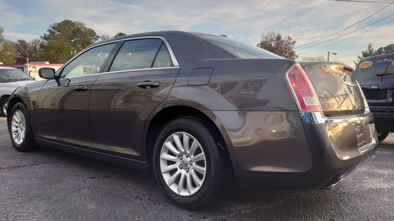 2013 Chrysler 300 VIN 2C3CCAAG2DH647480 photo 7