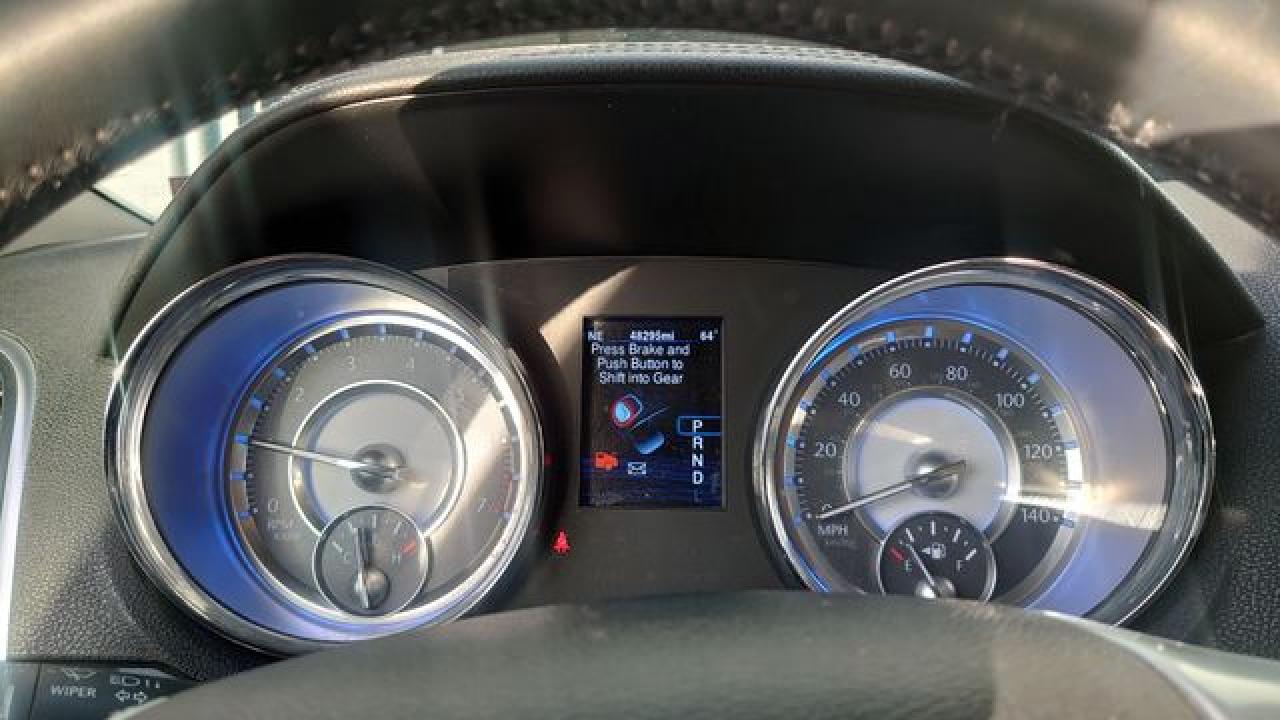 2013 Chrysler 300 VIN 2C3CCAAG2DH647480 photo 12
