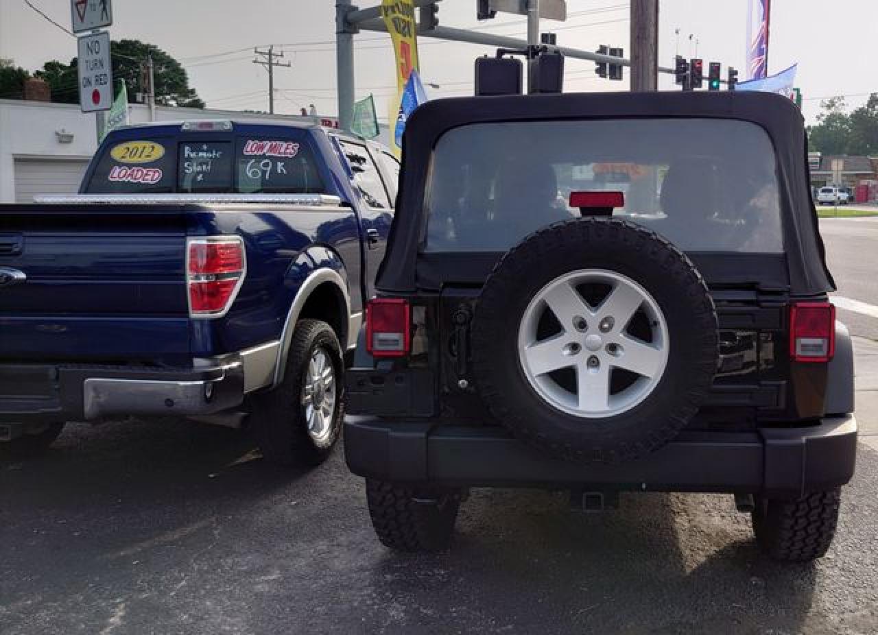 2016 Jeep Wrangler unlimited VIN 1C4BJWDG2GL177500 photo 4