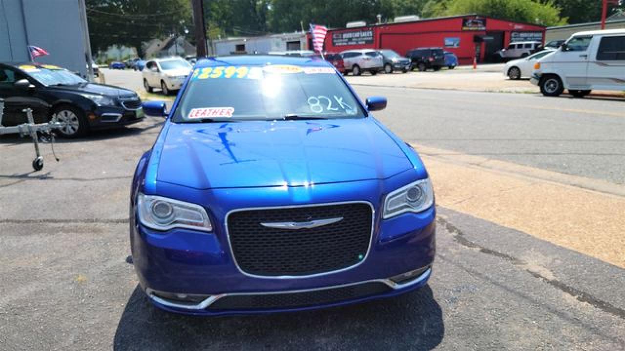 2018 Chrysler 300 VIN 2C3CCAAG5JH191244 photo 2