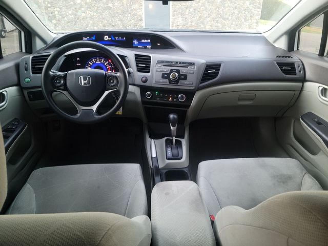 2012 Honda Civic VIN 19XFB2F58CE351303 photo 7
