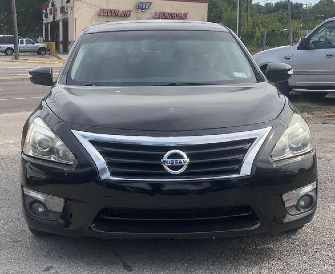 2015 Nissan Altima VIN 1N4AL3AP0FN922004 photo 2