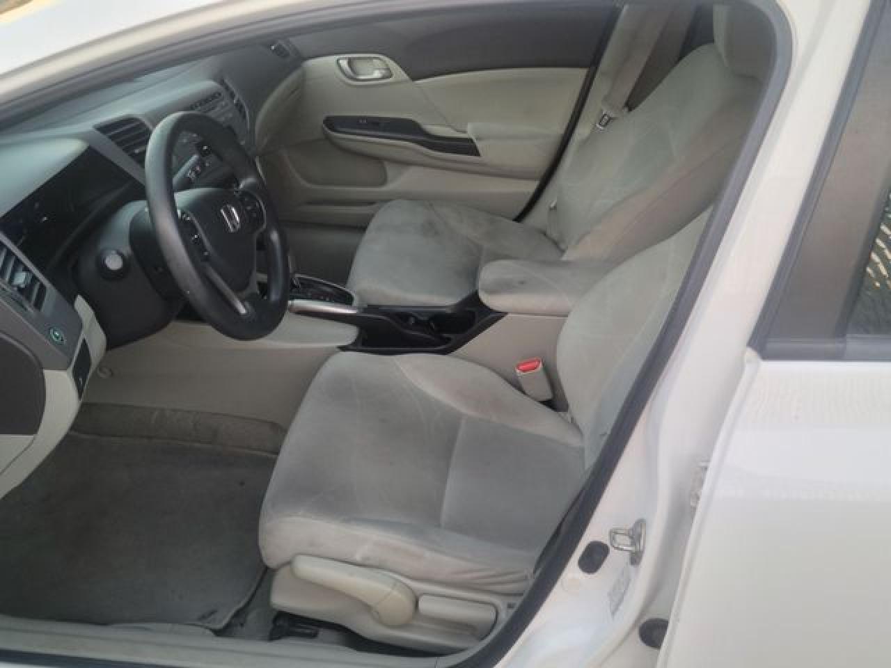 2012 Honda Civic VIN 19XFB2F58CE351303 photo 9