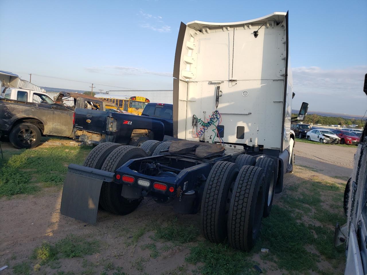2020 PETERBILT 579 VIN 1XPBD49XXLD709194 photo 4