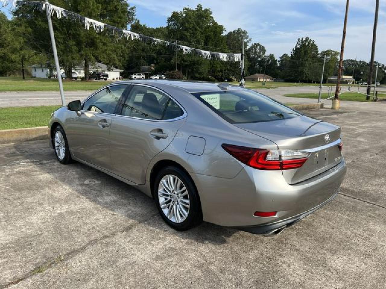 2016 Lexus ES350 VIN JTHBK1GG1G2216528 photo 2