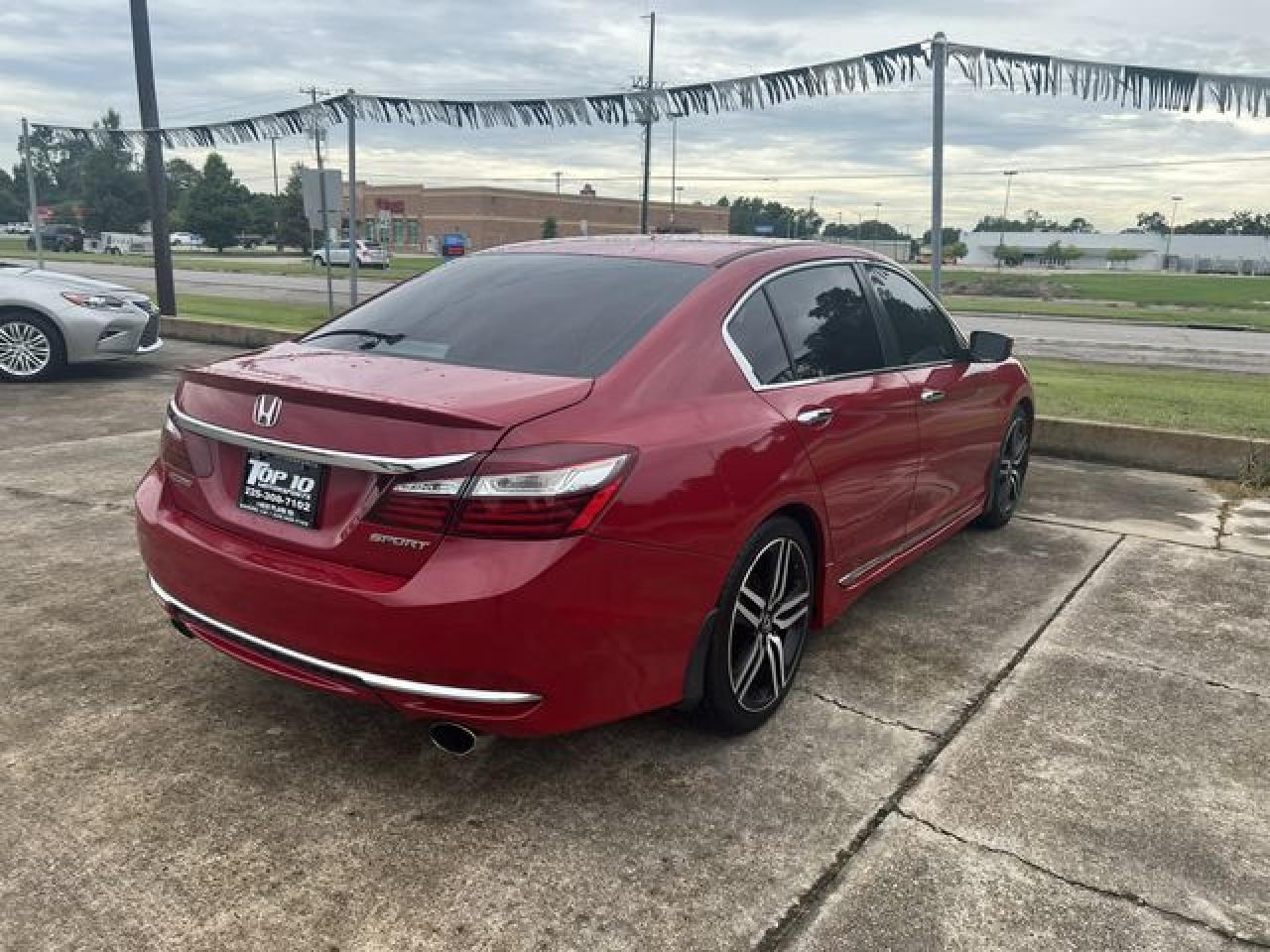2017 Honda Accord VIN 1HGCR2F51HA273909 photo 3