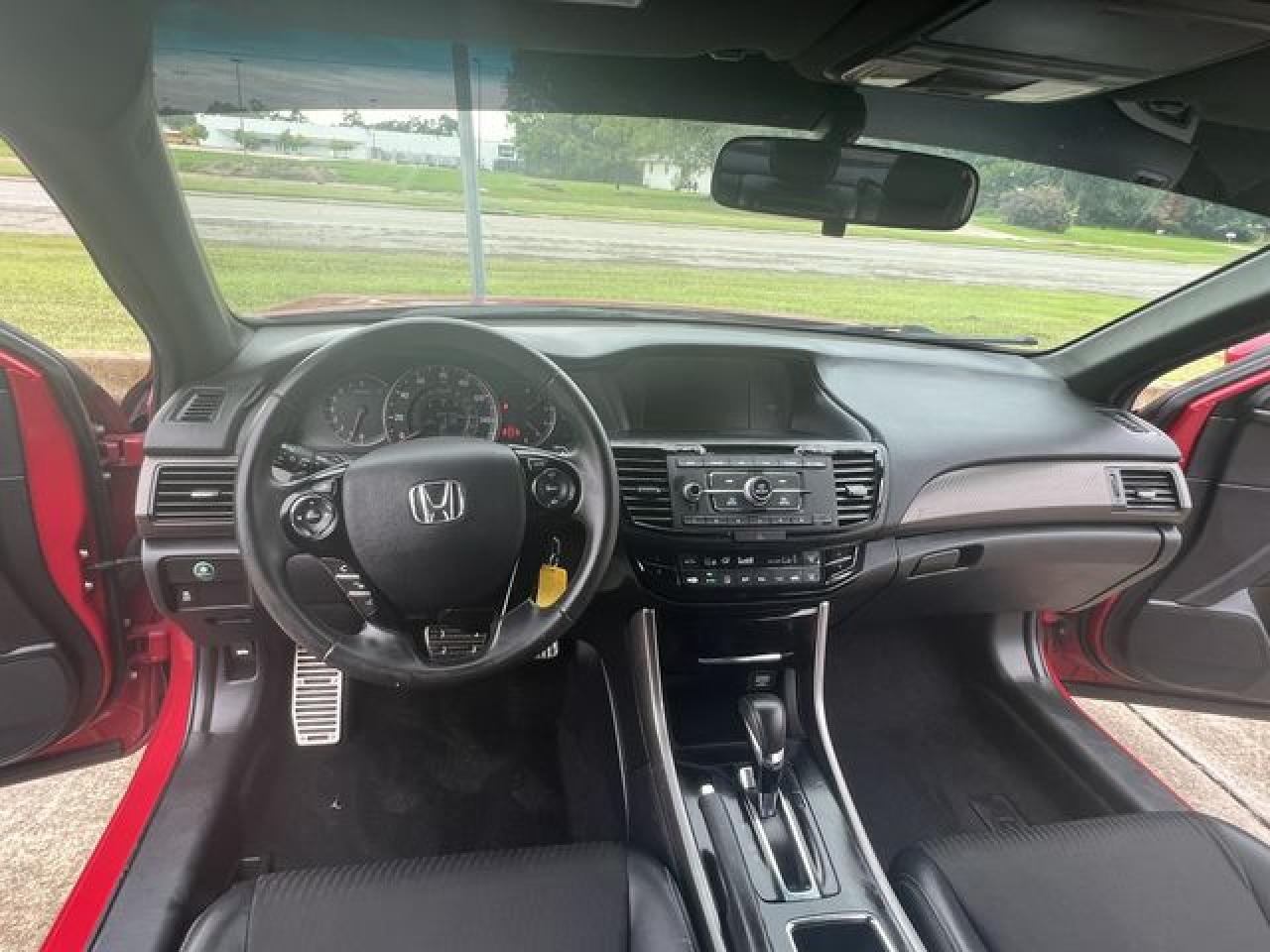 2017 Honda Accord VIN 1HGCR2F51HA273909 photo 8