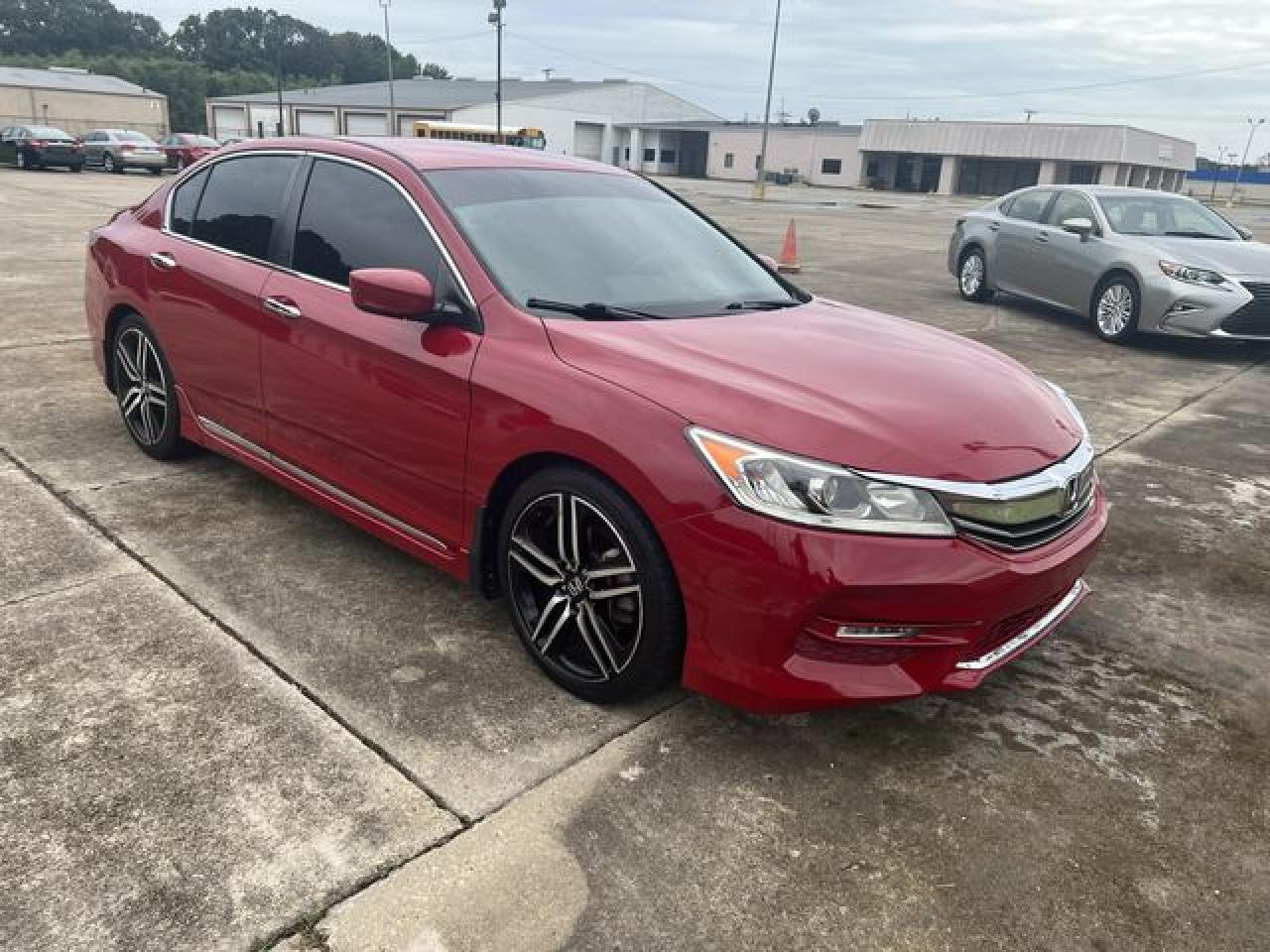 2017 Honda Accord VIN 1HGCR2F51HA273909 photo 4