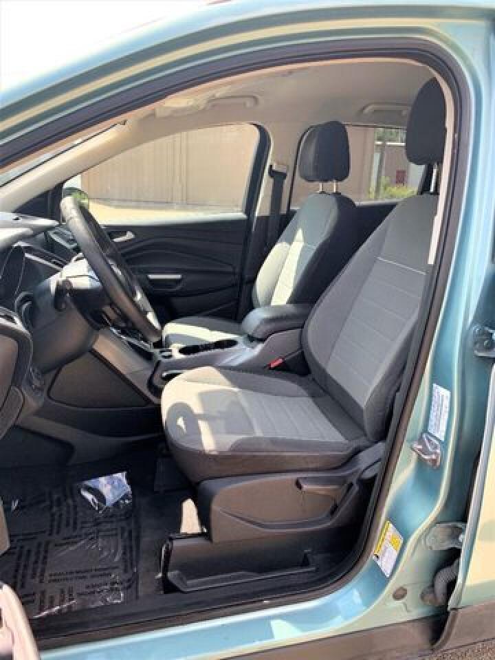 2013 Ford Escape VIN 1FMCU0GXXDUB93808 photo 4