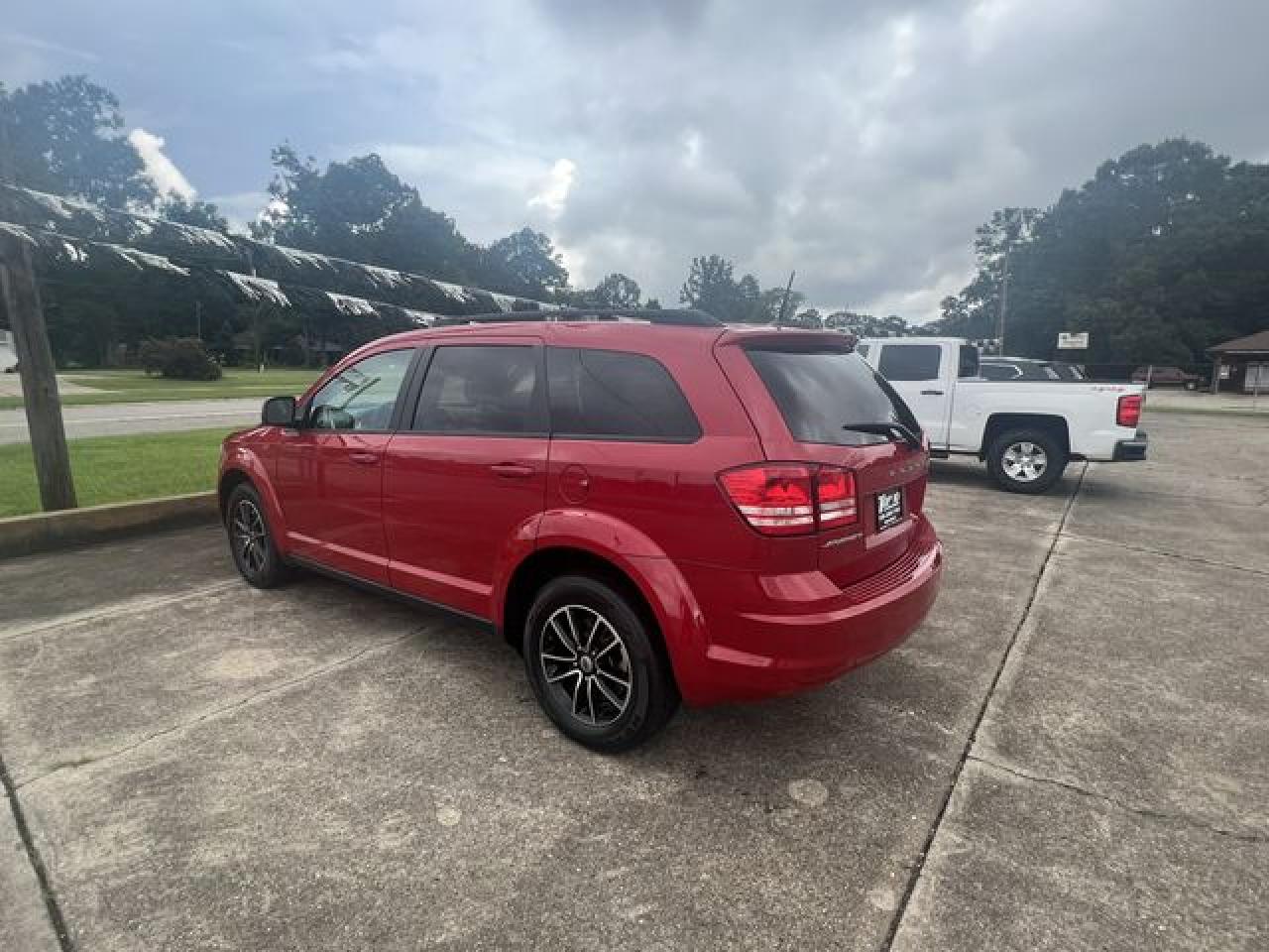 2018 Dodge Journey VIN 3C4PDCABXJT527407 photo 2