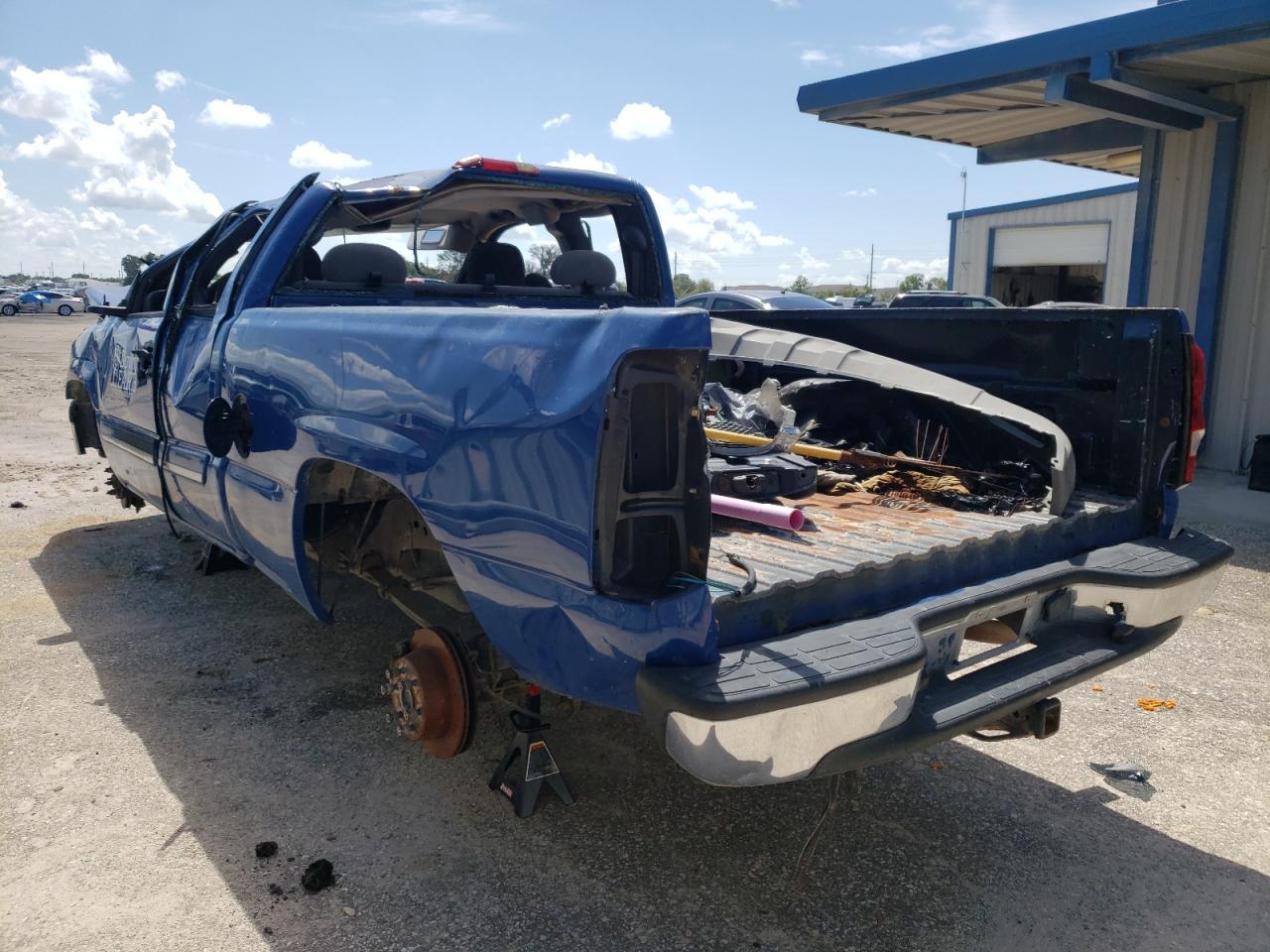 2004 Chevrolet Silverado 1500 VIN 1GCEC19V24Z318852 photo 3