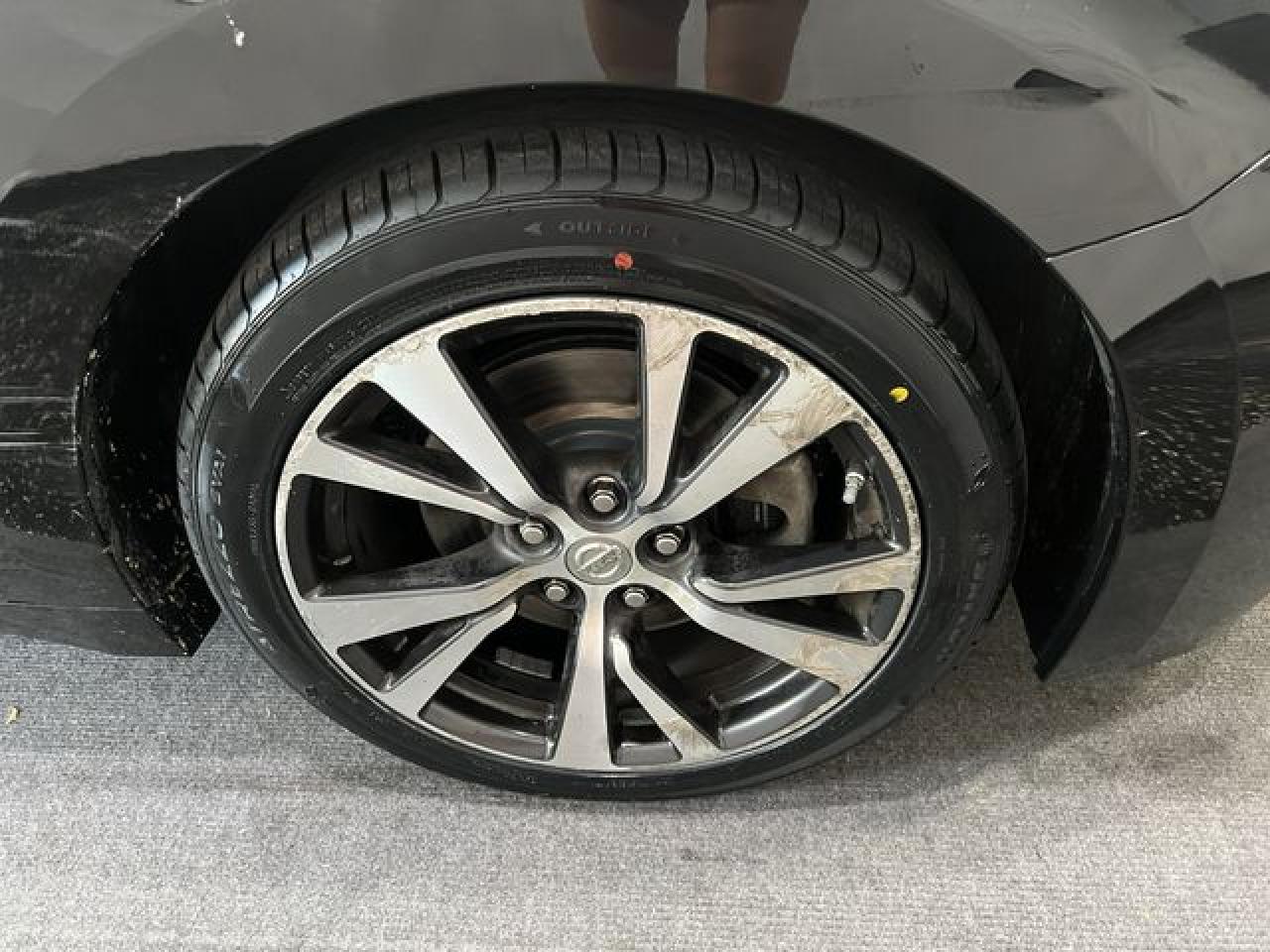 2017 Nissan Maxima VIN 1N4AA6AP8HC441228 photo 6