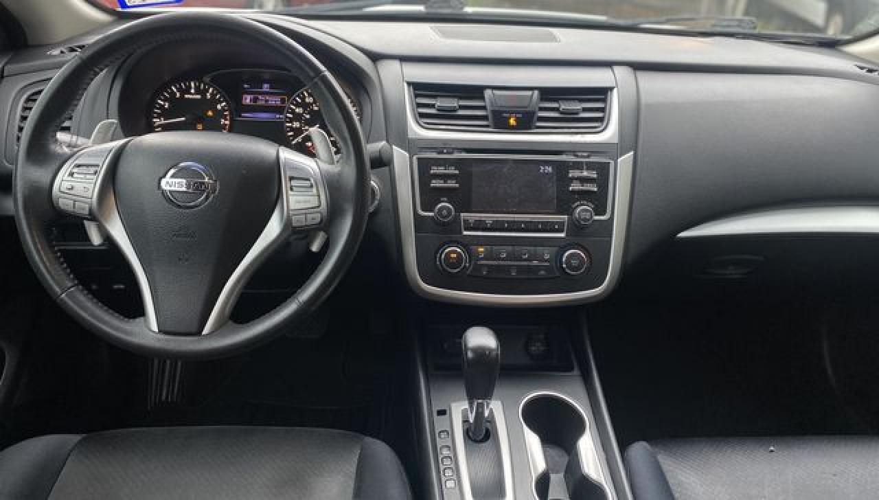 2017 Nissan Altima VIN 1N4AL3AP2HC181997 photo 9
