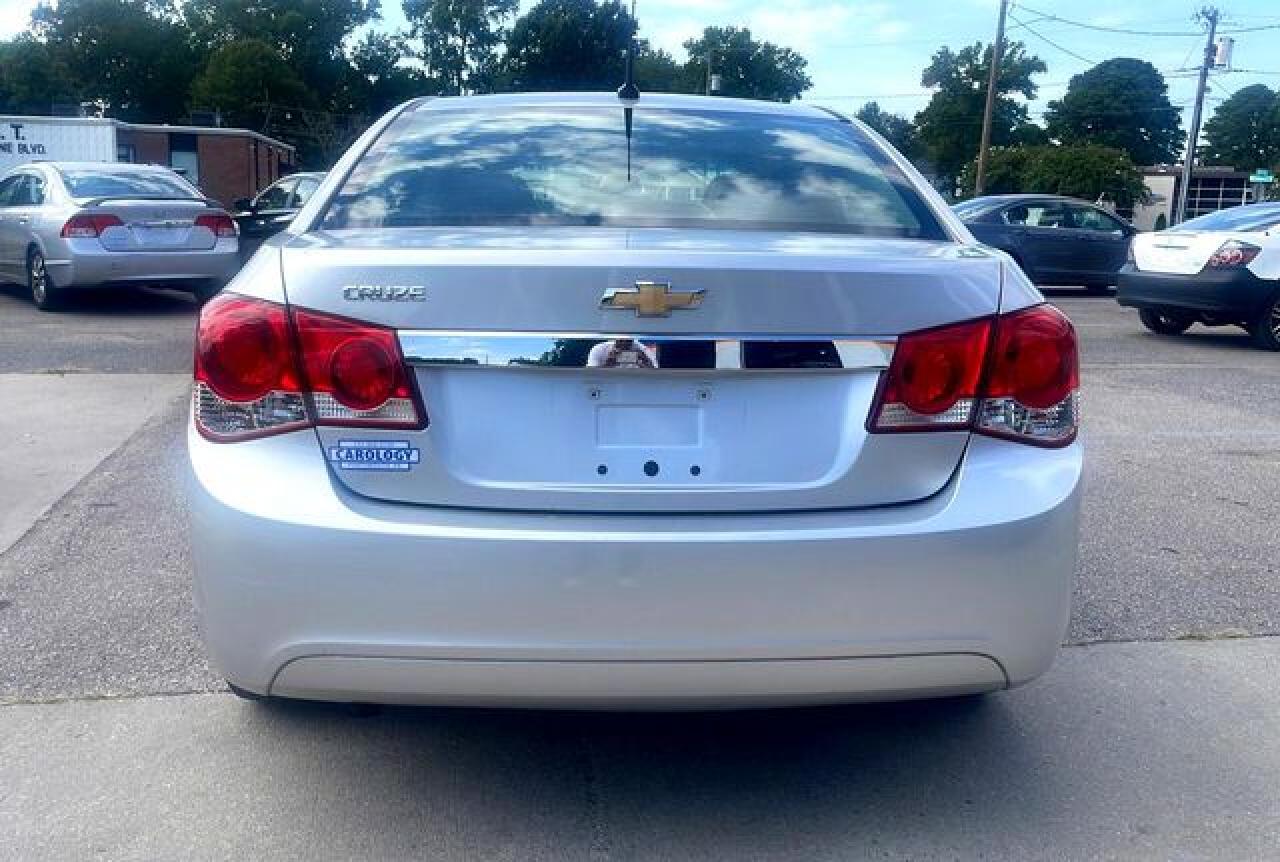 2013 Chevrolet Cruze VIN 1G1PA5SG8D7293669 photo 4