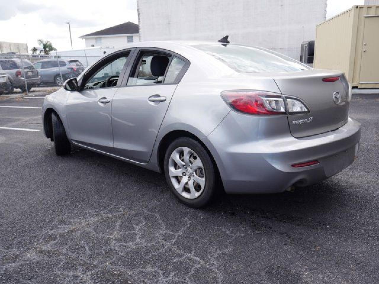 2012 Mazda 3 VIN JM1BL1UG1C1572786 photo 7