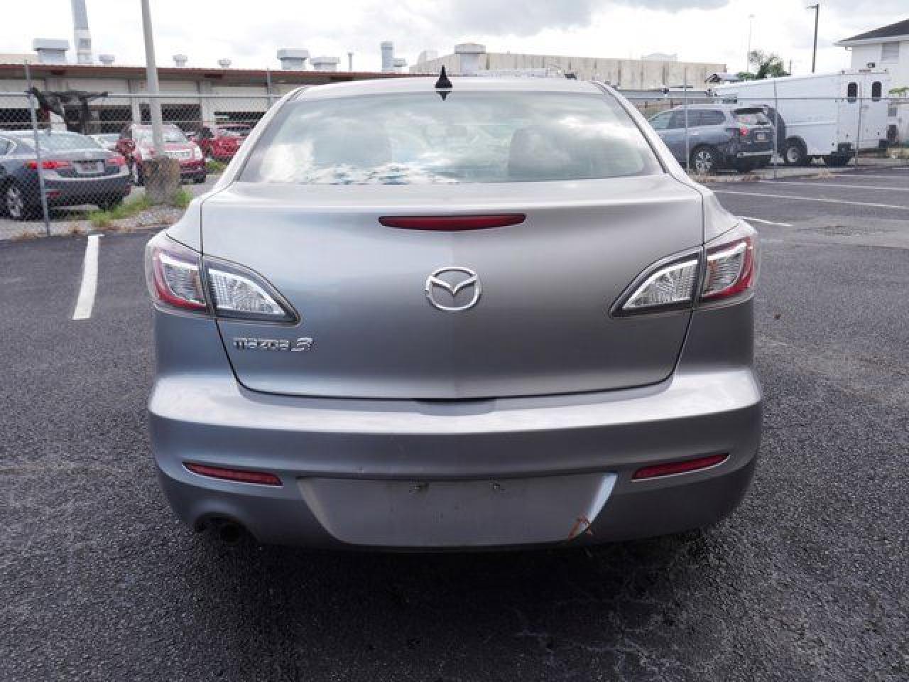 2012 Mazda 3 VIN JM1BL1UG1C1572786 photo 6