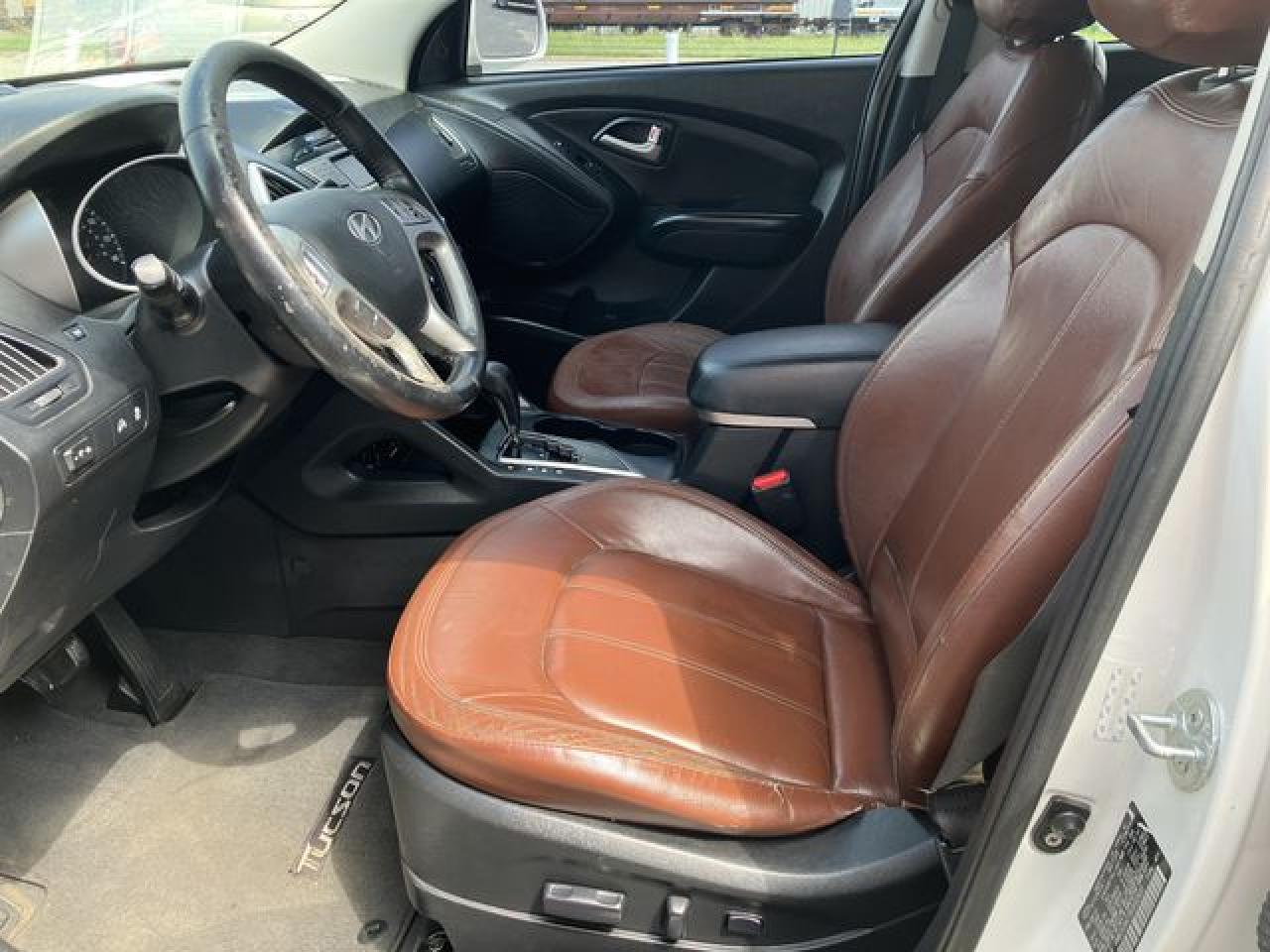 2013 Hyundai Tucson VIN KM8JU3AC7DU692822 photo 8