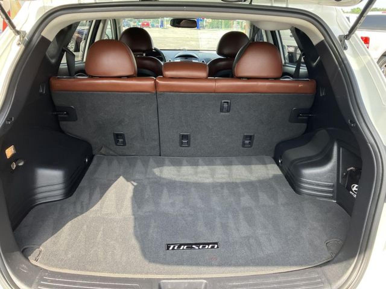 2013 Hyundai Tucson VIN KM8JU3AC7DU692822 photo 10