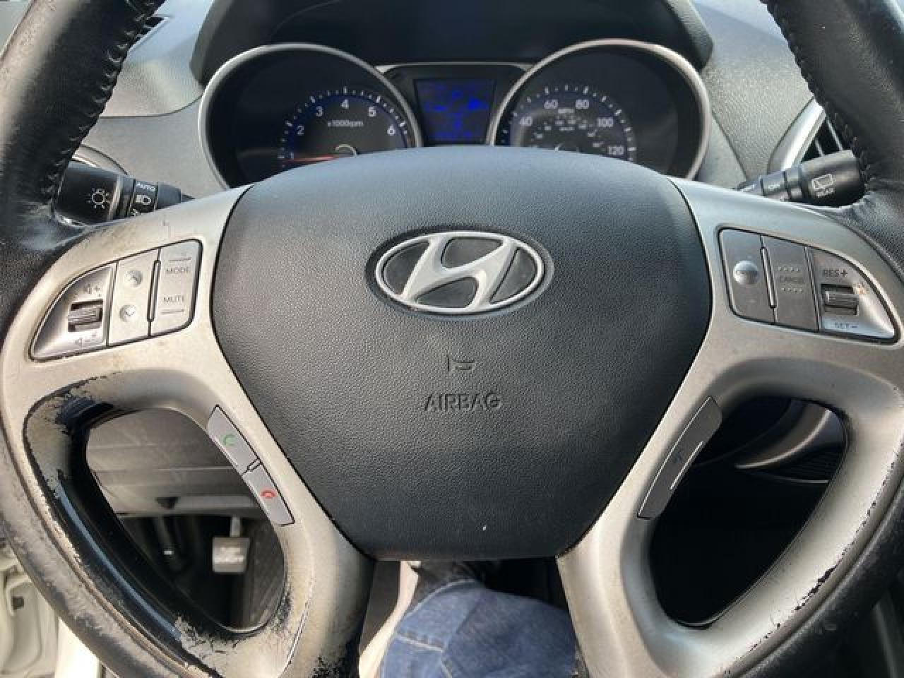 2013 Hyundai Tucson VIN KM8JU3AC7DU692822 photo 5
