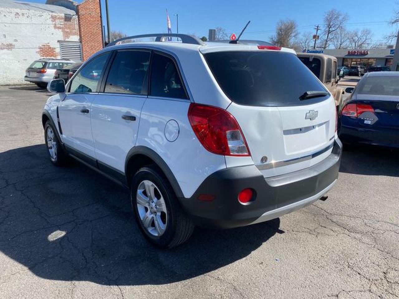 2014 Chevrolet Captiva VIN 3GNAL2EK3ES615134 photo 4