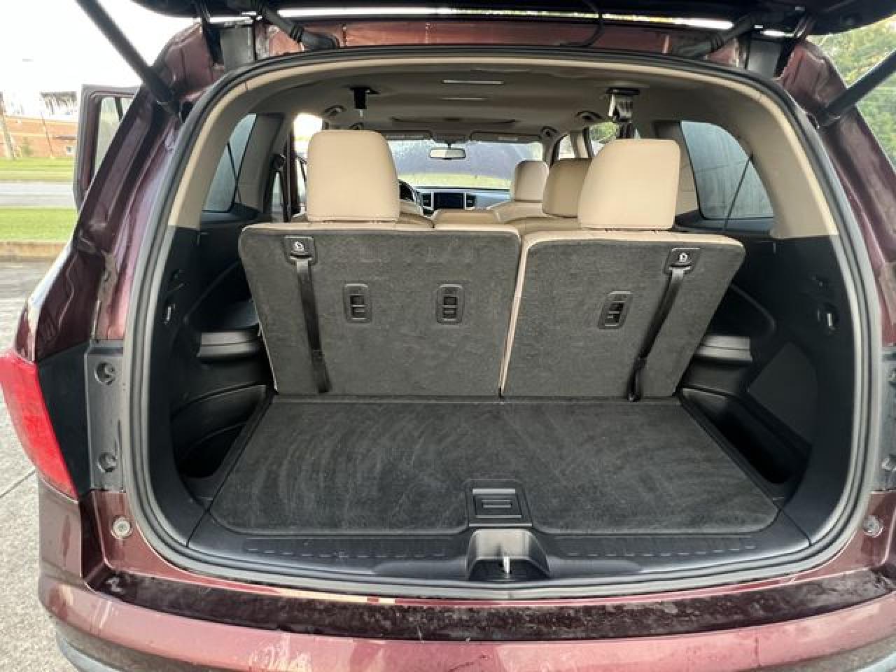 2016 Honda Pilot VIN 5FNYF5H59GB031063 photo 9