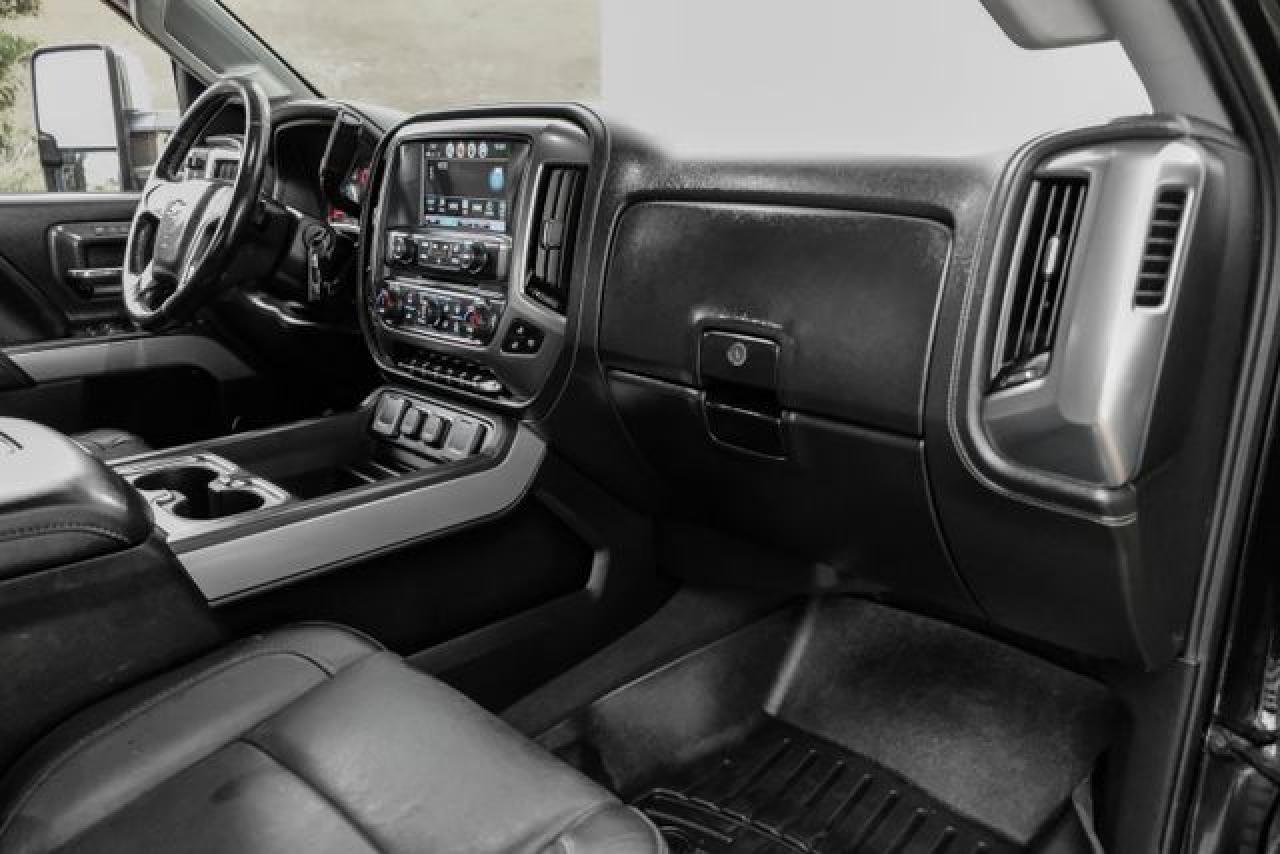 2019 Chevrolet Silverado VIN 1GC4KXEY3KF183719 photo 12