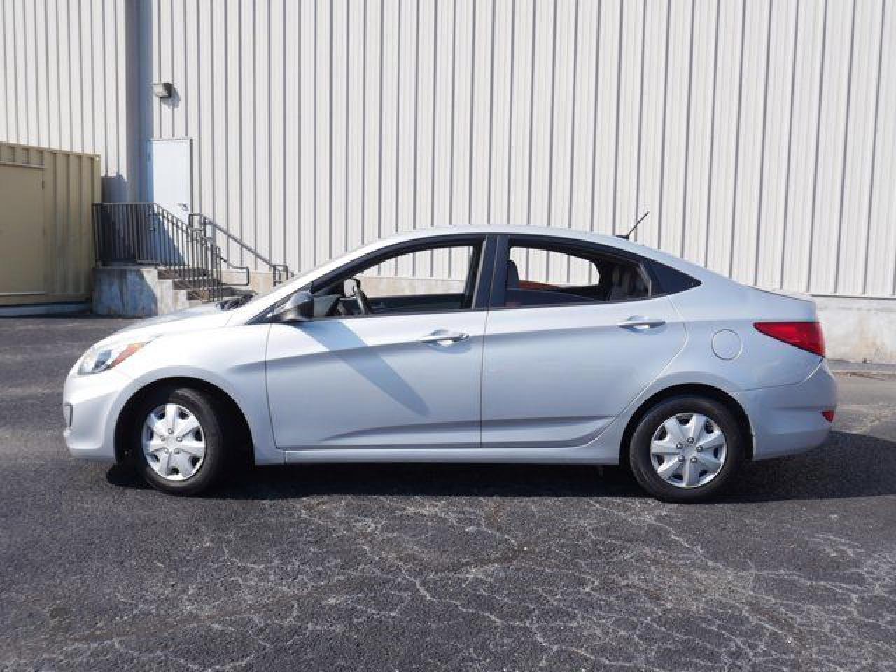 2016 Hyundai Accent VIN KMHCT4AE7GU999477 photo 8