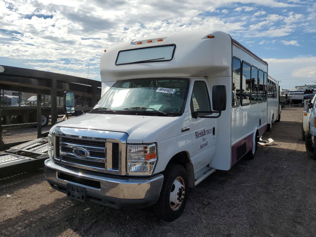 2017 FORD Econoline van VIN 1FDEE3FS5HDC19313 photo 2