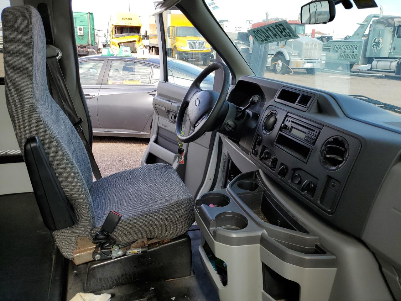 2017 FORD Econoline van VIN 1FDEE3FS5HDC19313 photo 5