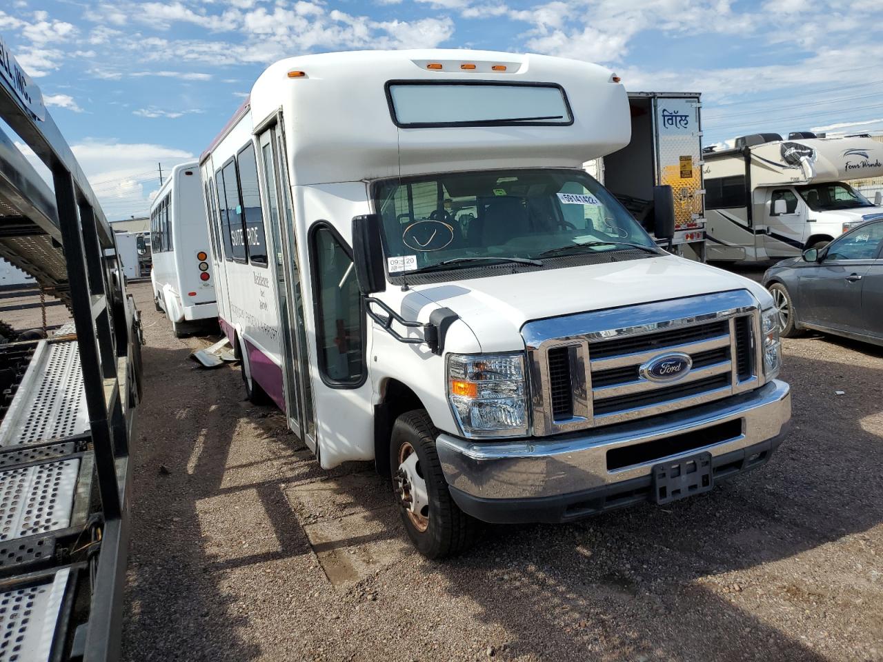 2017 FORD Econoline van VIN 1FDEE3FS5HDC19313 photo 1