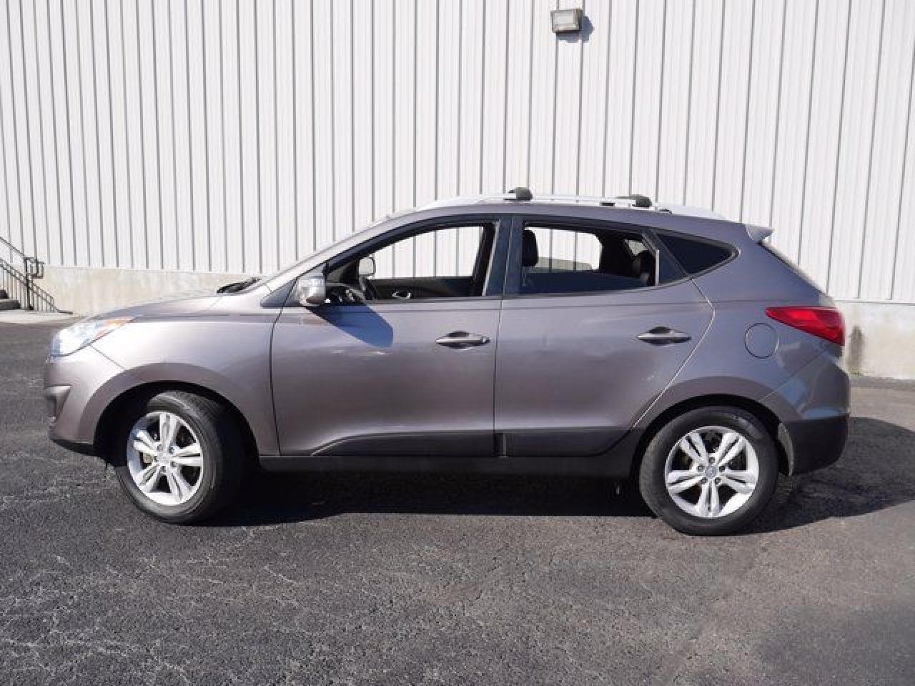 2012 Hyundai Tucson VIN KM8JU3AC5CU422583 photo 8