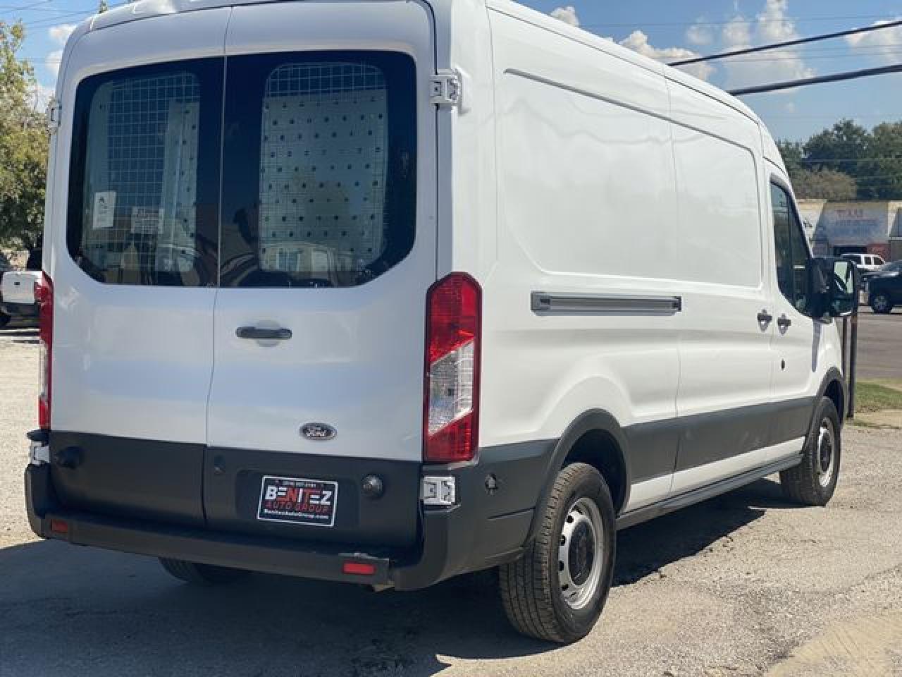 2015 Ford Transit VIN 1FTNE2CM8FKB31398 photo 8