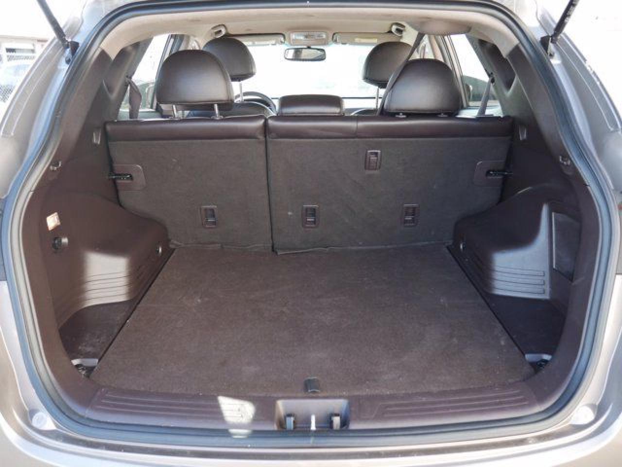 2012 Hyundai Tucson VIN KM8JU3AC5CU422583 photo 12