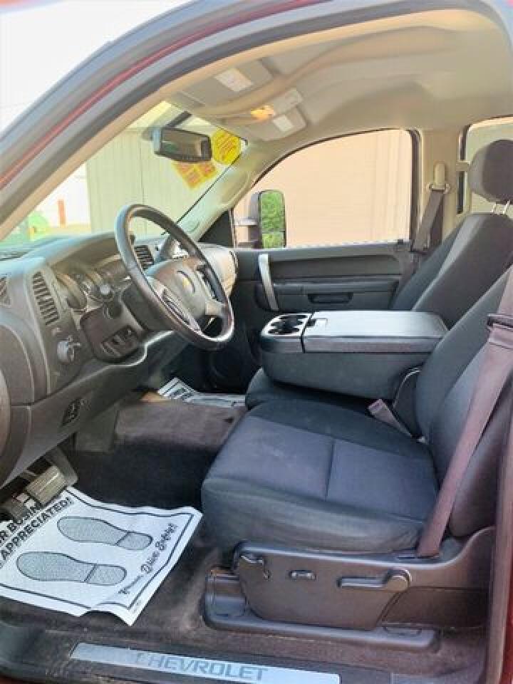 2013 Chevrolet Silverado k3500 VIN 1GC4K0C84DF160365 photo 9