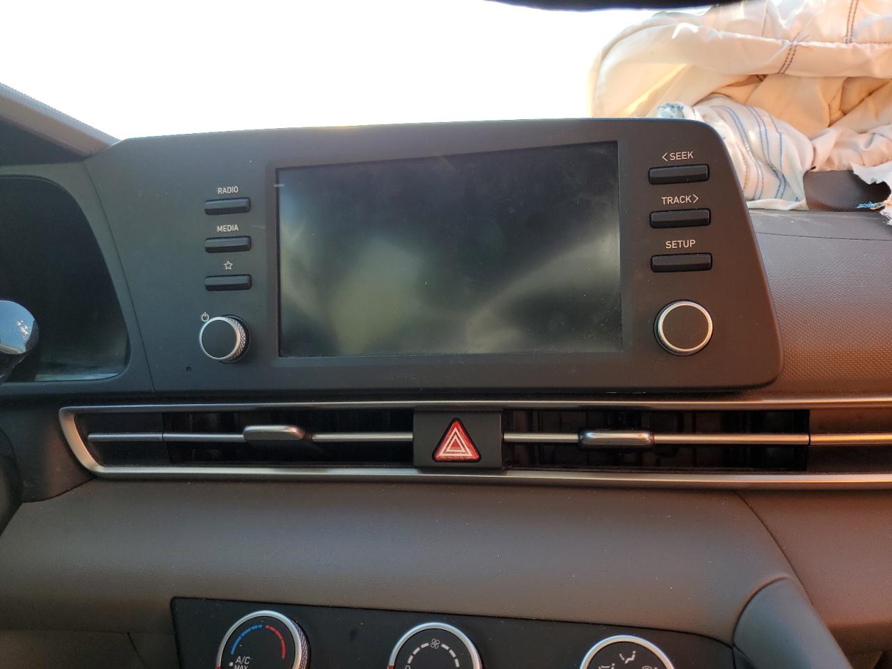 2021 Hyundai Elantra VIN 5NPLL4AG1MH049322 photo 9