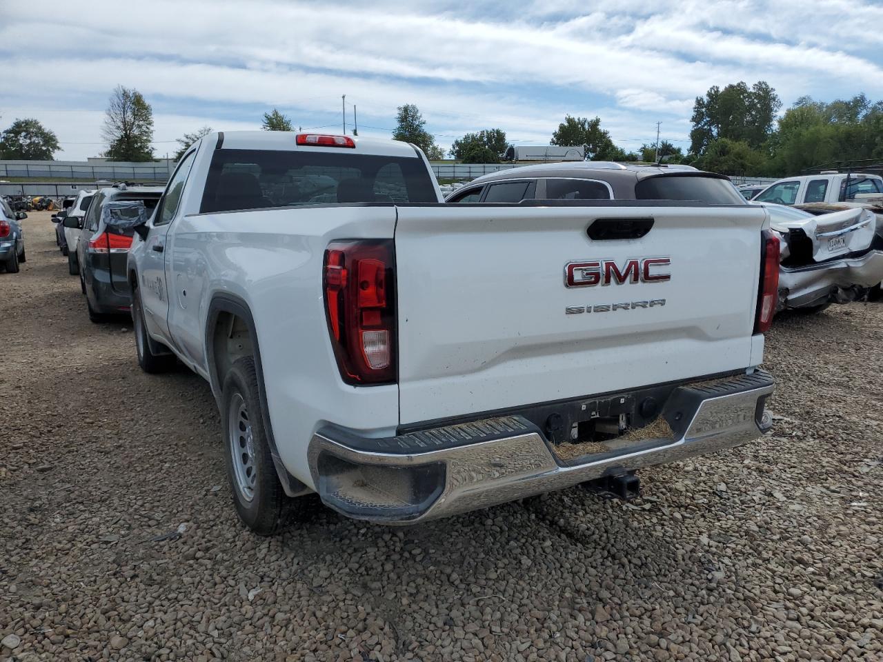 2022 GMC SIERRA VIN 3GTNHAEK5NG528280 photo 3
