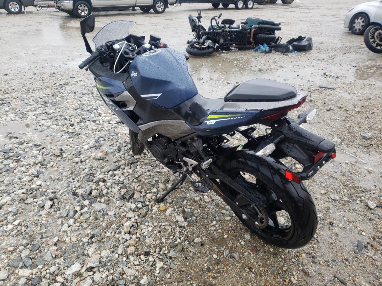 2022 Kawasaki Kaf400 VIN JKAEXKG1XNDAJ0821 photo 3