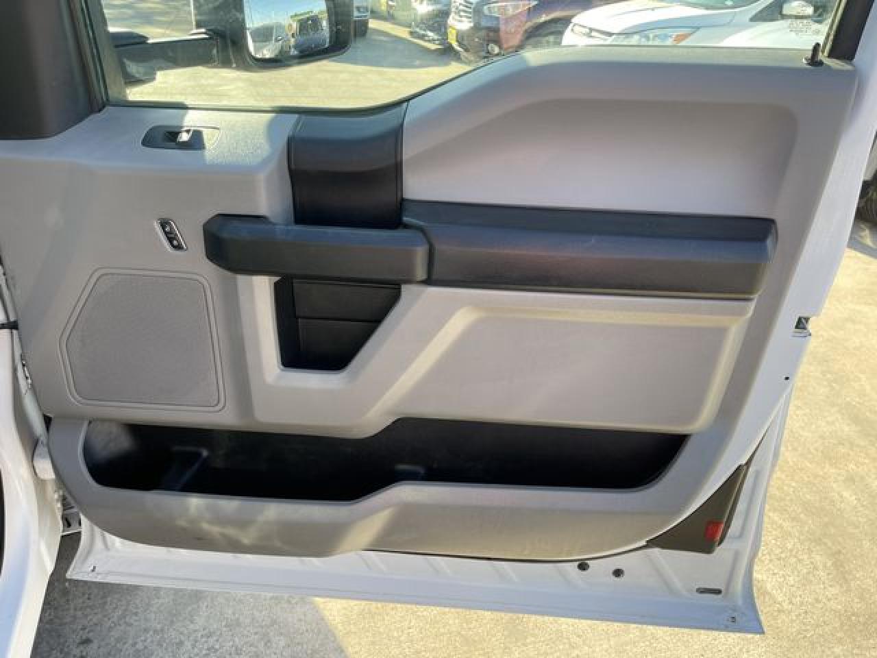 2018 Ford F-250 VIN 1FT7X2A68JEB68675 photo 8