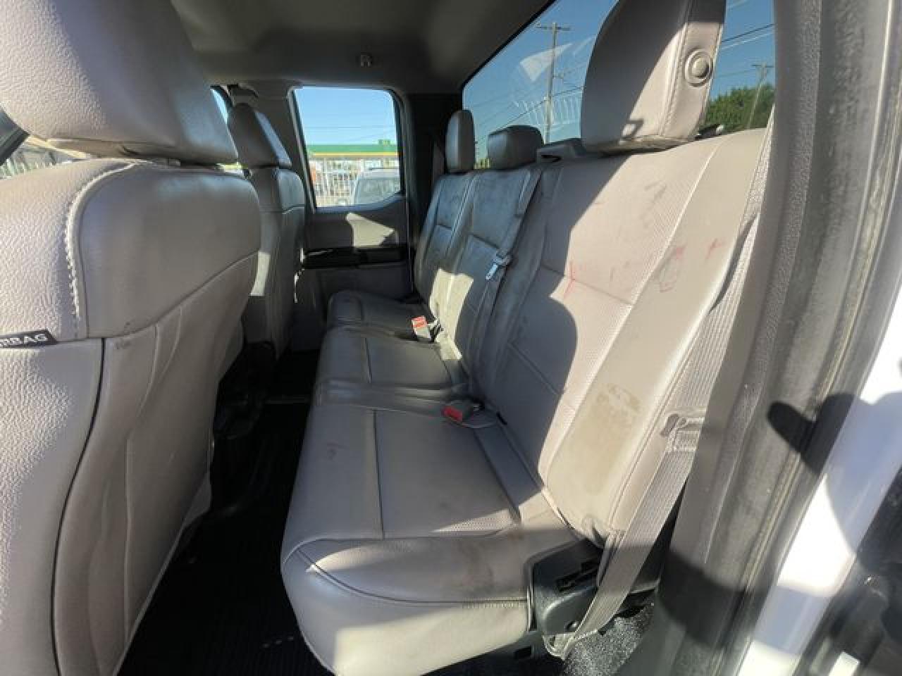 2018 Ford F-250 VIN 1FT7X2A68JEB68675 photo 9