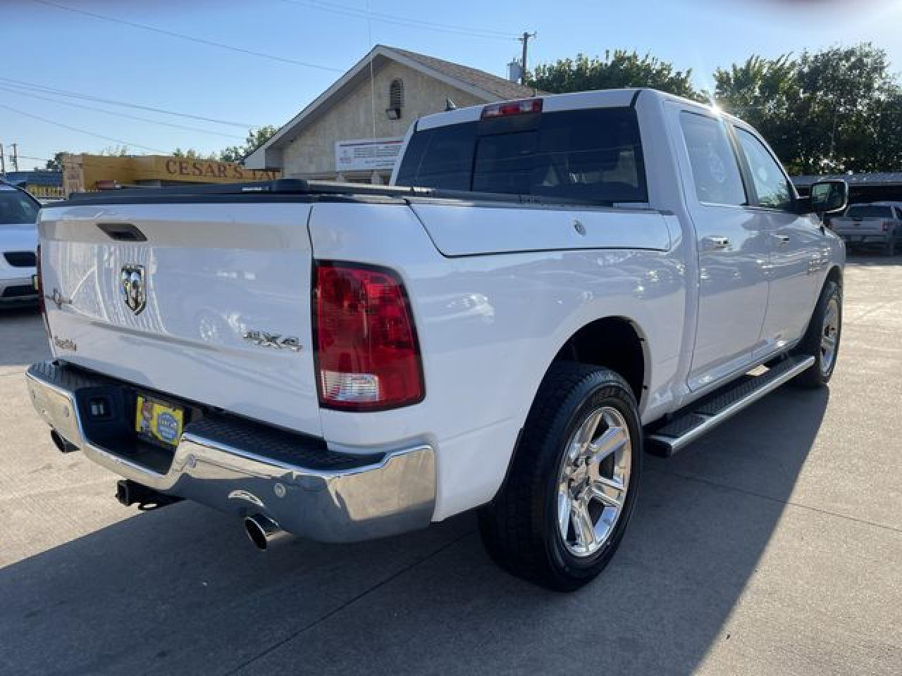 2018 Ram 1500 VIN 1C6RR7LT3JS242550 photo 2